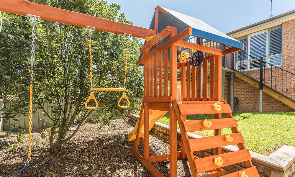 Children's outdoor play equipment