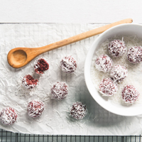 Beetroot and spinach bliss balls