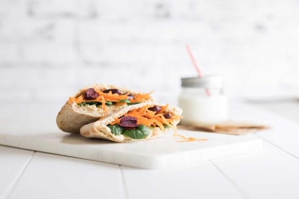 Mediterranean Vegie Pita 