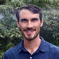 Dr David Waddington